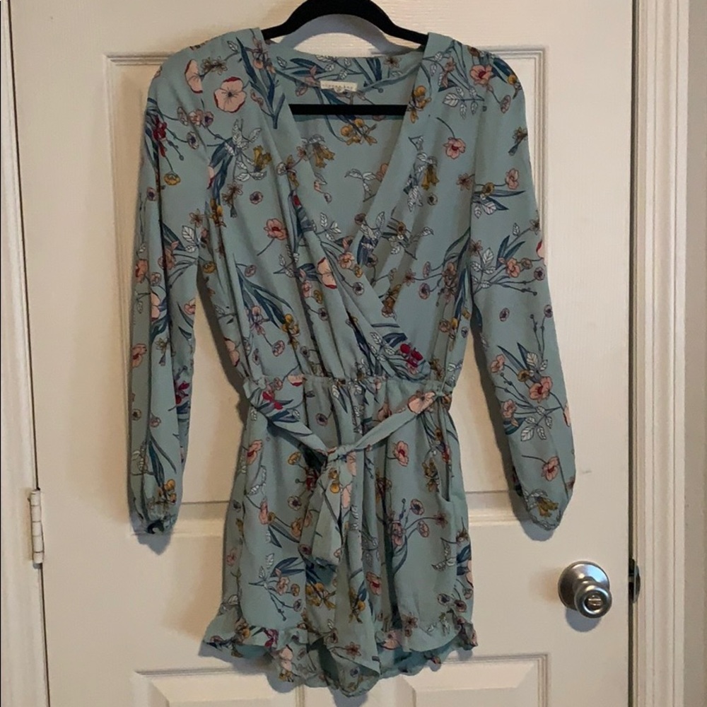 Sea-foam/turquoise floral-patterned romper
